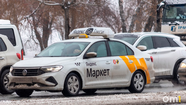Новосибирский таксист высадил курильщицу из автомобиля