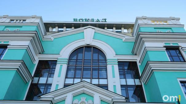 На омском железнодорожном вокзале ограбили спящего пассажира