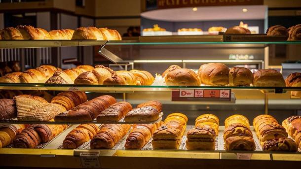 Вывеску «Пышечная» времён СССР вернули на место в Новосибирске