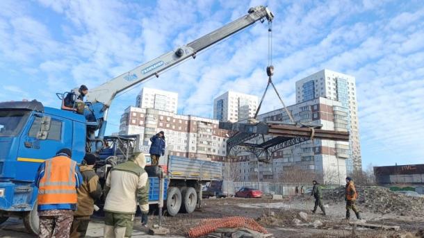 Новосибирск продолжат очищать от незаконной рекламы и препятствий