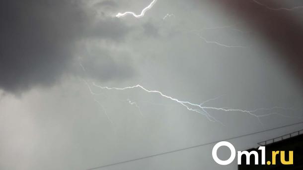 Сильная гроза нарушила водоснабжение в нескольких районах Омской области