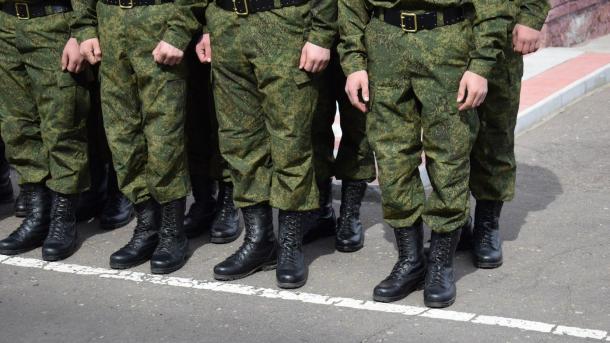 Пьяный ефрейтор поплатился за избиение рядового в Новосибирске