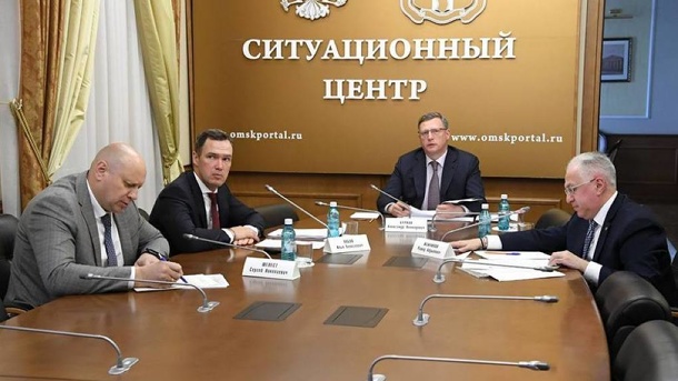 Губернатор Александр Бурков намерен построить в Омской области больше газовых заправок