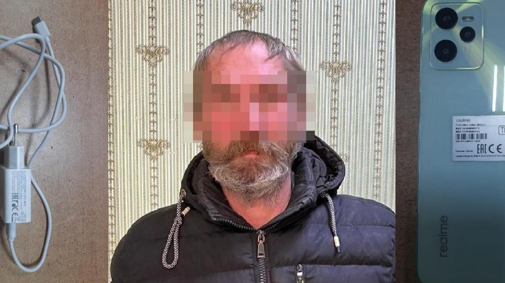 В Омске похититель людей переключился на телефоны