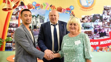 Мэр Омска Сергей Шелест рассказал, кто поможет с ремонтом дошкольного отделения гимназии №75