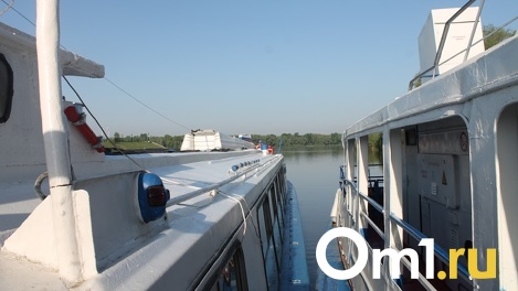Капитан омского теплохода пытался похитить почти тонну топлива