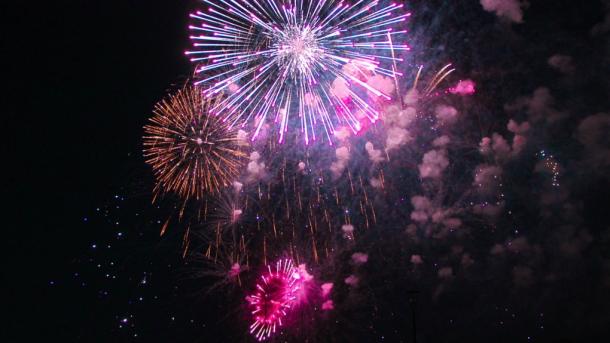 В мэрии Новосибирска напомнили горожанам правила обращения с пиротехникой