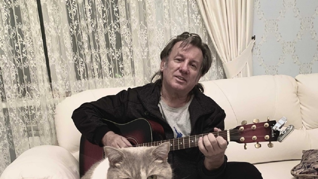 «Он должен идти от сердца»: музыкант Юрий Лоза предложил переписать текст гимна России
