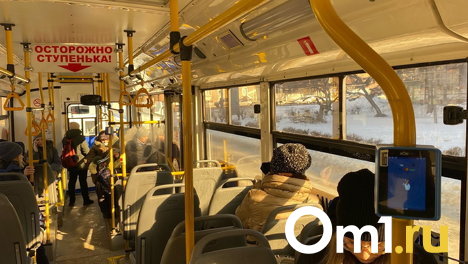 В мэрии ответили на претензии омичей из-за переполненного автобуса № 24