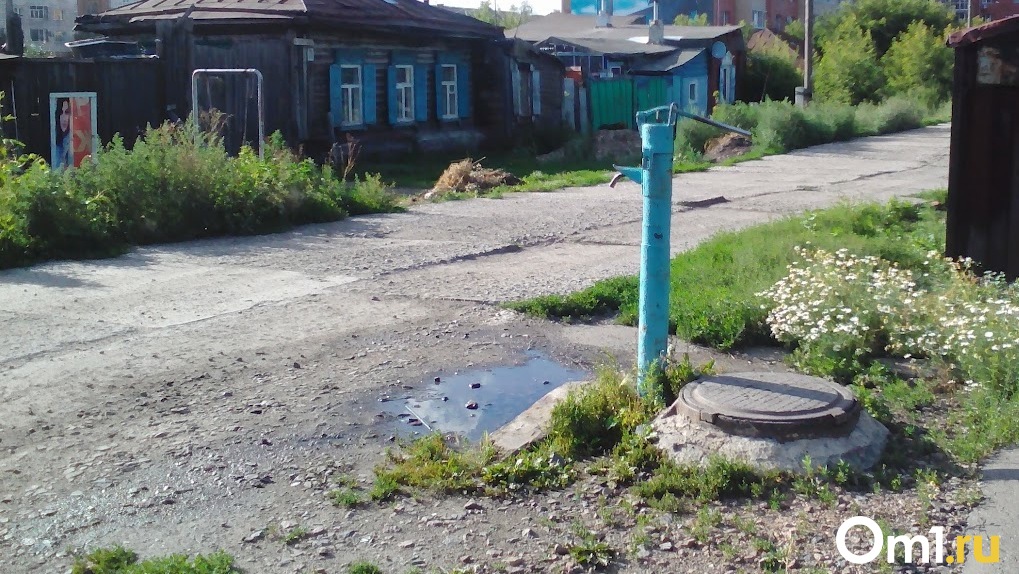Жители деревни в Омской области вынуждены выживать без воды и отопления