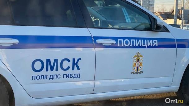 Под Омском водитель автобуса сбил подростка и скрылся