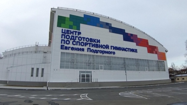 Избивал детей? Тренера новосибирского центра гимнастики отстранили от работы после жалоб родителей