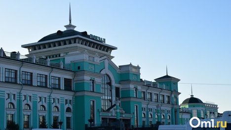 В Омске помогли двум пожилым красноярцам, ночующим на вокзале несколько дней