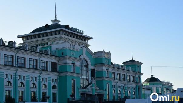 В Омске помогли двум пожилым красноярцам, ночующим на вокзале несколько дней