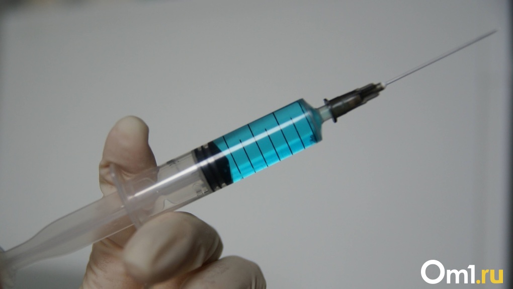 Оперштаб поддержал идею Роспотребнадзора о вакцинации от коронавируса 80% омичей