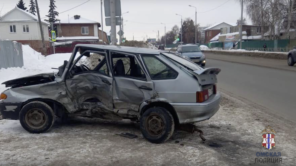 В Омске пенсионер скончался на месте от влетевшего в него «Ниссана»