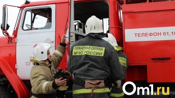 Пожар в омской малосемейке: родители погибли, 3-летний ребёнок не подает признаков жизни