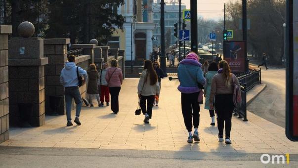 До -9 градусов: после жарких выходных омичей ждут резкие перепады температуры
