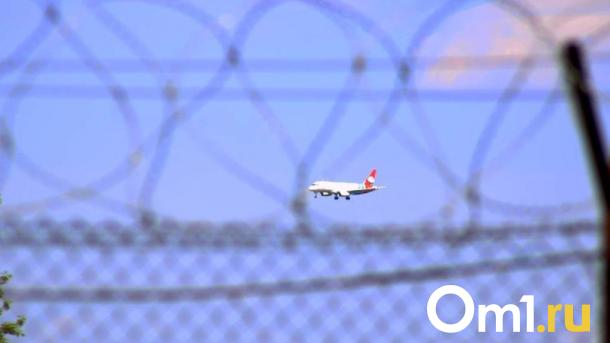 У самолёта, прилетевшего в Омск из Салехарда, нашли дефект