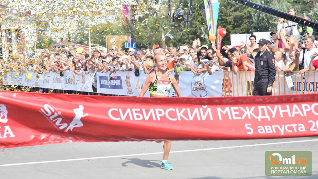 Первые места на марафонской дистанции SIM-2017 заняли бегуны не из Омска