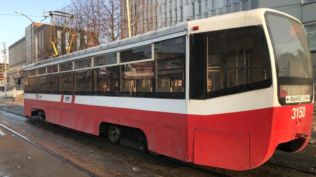 Бастрыкин взял на контроль дело об ударе током новосибирской вагоновожатой