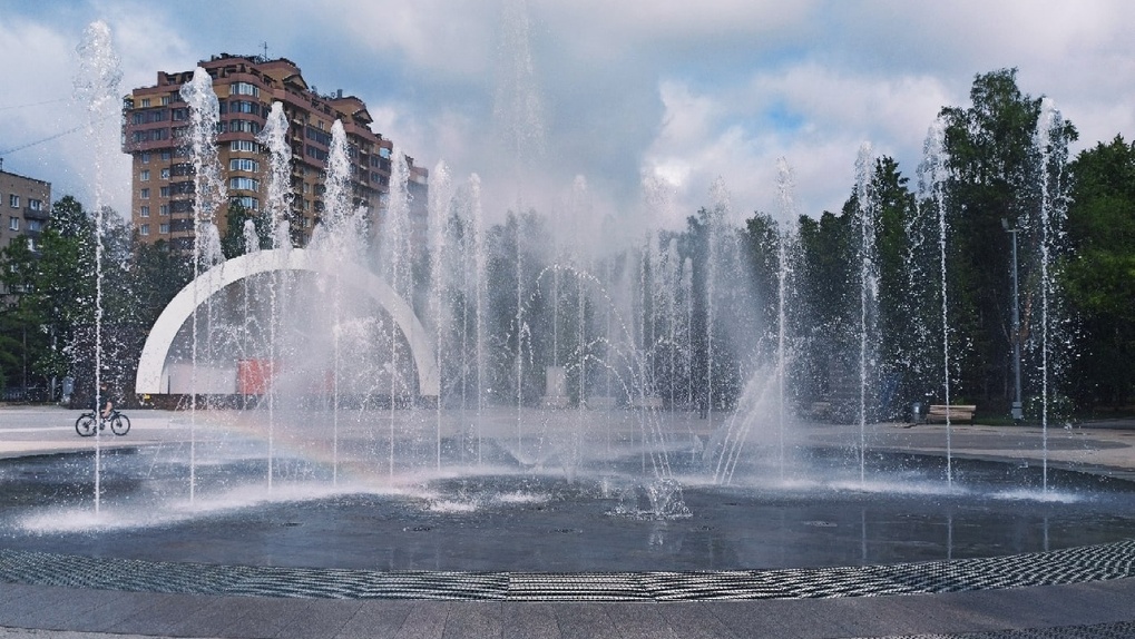 Лазерное шоу и музыка: мэрия Новосибирска рассказала о режиме работы фонтана в Центральном парке