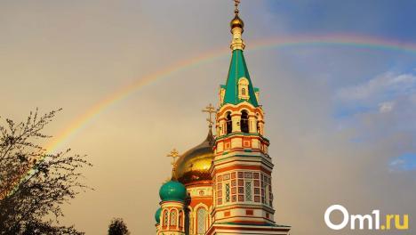 Концерт – сомнительно, парад – допустимо. Омский митрополит высказался о мероприятиях на Соборной