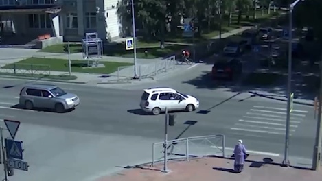 В Новосибирске суд оправдал водителя Audi Q7, задавившего насмерть пятилетнего мальчика