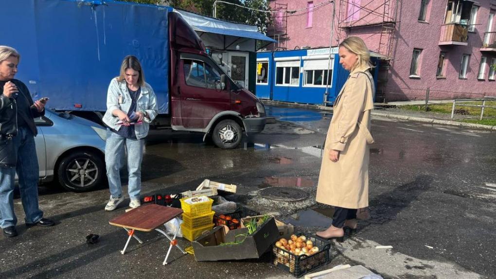 Мэрия Новосибирска провела успешный рейд на улице Хилокской: изъяты овощи и фрукты