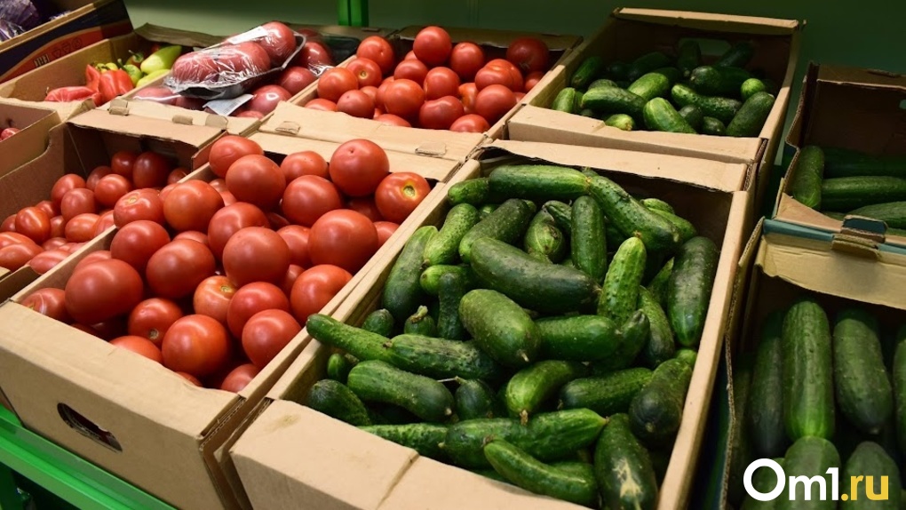 Огурцы за 700 рублей: новосибирцы пожаловались на резкое подорожание овоща