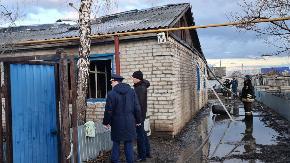 В Русско-Полянском районе на пожаре погибли три человека