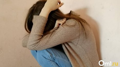 Мать изнасилованной дедом девочки в Новосибирской области затравили родственники