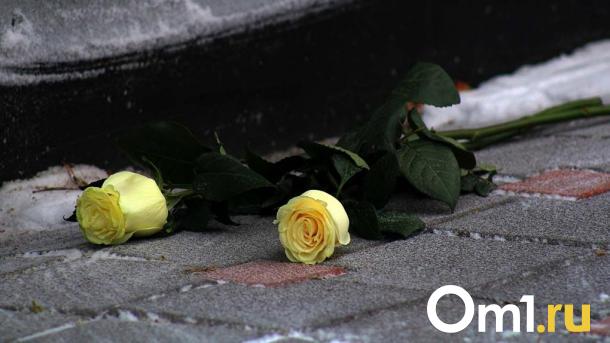 Омичам рассказали, сколько похорон оплатило государство за последние два года