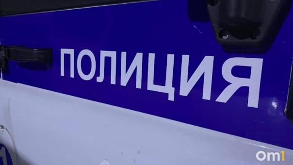 Соцсети: тело мужчины обнаружили омичи на одной из улиц Левобережья