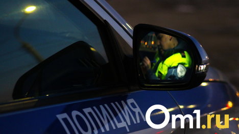 В Омске у метромоста водитель «Тойоты» сбил регулировщика