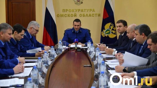 Дмитрий Демешин и Виталий Хоценко провели оперативное совещание по вопросам ЖКХ