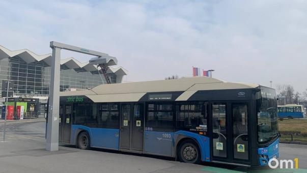 В Омск на популярный маршрут выпустят электробус: где он поедет?