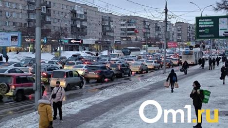 Пробки в 10 баллов парализовали движение в Новосибирске