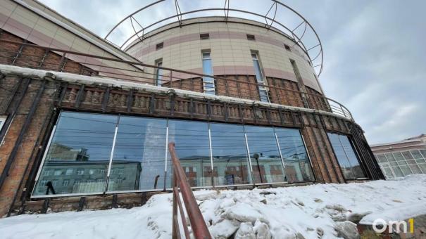 В Омске постепенно оживает «Летур». Показываем, как он сейчас выглядит