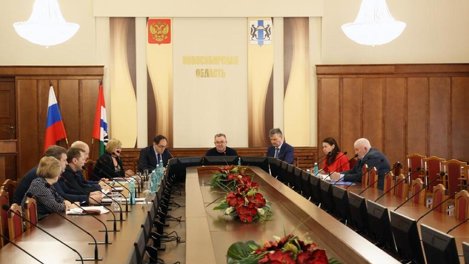 Депутаты Заксобрания Новосибирской области обсудили ход контрактации дорожных объектов на сезон 2023 года