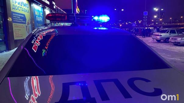 Пьяная 21-летняя девушка угнала автомобиль таксиста в Новосибирске