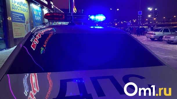 Пьяная 21-летняя девушка угнала автомобиль таксиста в Новосибирске