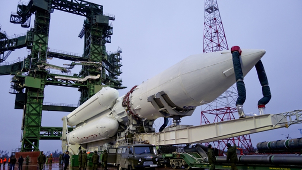 Рогозин рассказал, что омское ПО «Полёт» будет выпускать по десять ракет «Ангара» в год