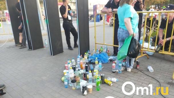 Омский парк заполонило мусором после концертов Хабиба и Гагариной