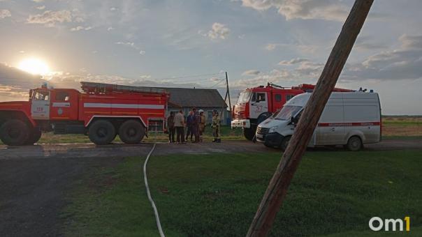 Тело под завалами: 62-летняя пенсионерка погибла в пожаре в Новосибирской области