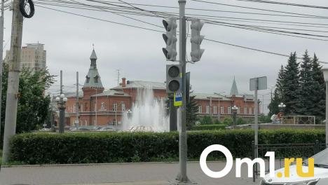Неработающие светофоры и мрачные переходы: последствия мощного ливня в Омске