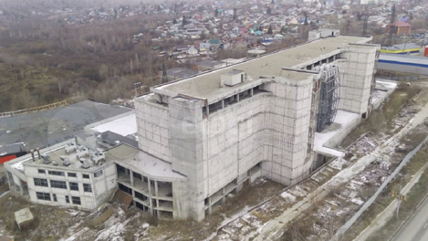 Стройку ТРЦ с готовностью 80% продают за 599 млн рублей в Октябрьском районе Новосибирска