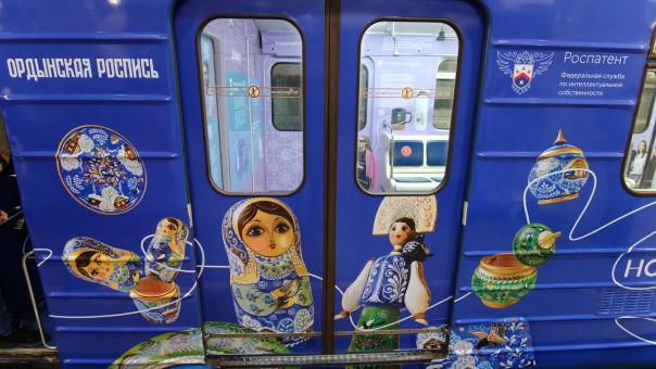 В новосибирском метро состоялась презентация «Поезда региональных брендов»