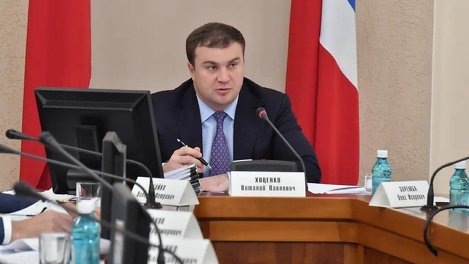 Виталий Хоценко поздравил жителей Омской области с Днём России