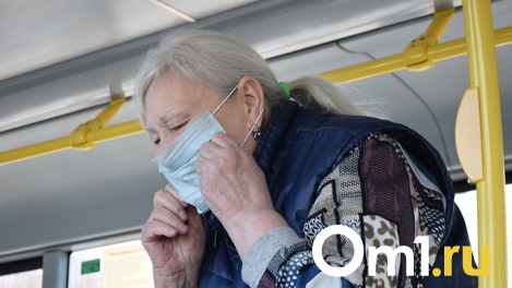 Самоизоляцию для непривитых граждан старше 60 лет ввели в Новосибирской области